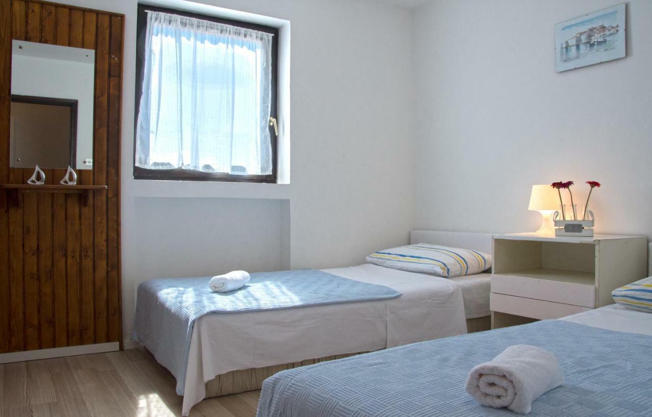 Apartments جادرانوفو المظهر الخارجي الصورة